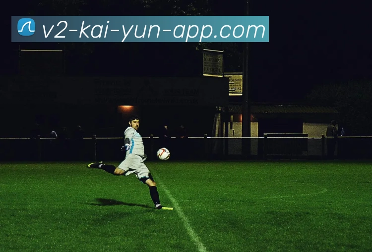 足球教练组的建设与发展对球队整体实力提升的重要性分析